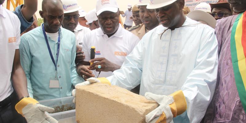  Laying of the first stone in the town of GAO